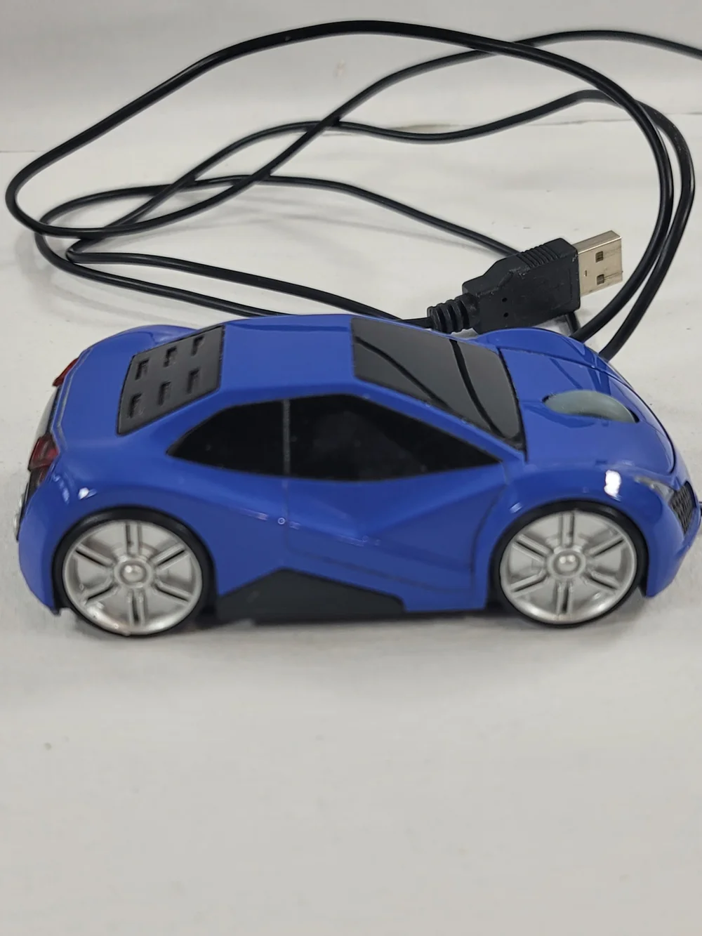 Blue Car-Shaped USB Wired Optical Mouse, LED Lights, Scroll Wheel